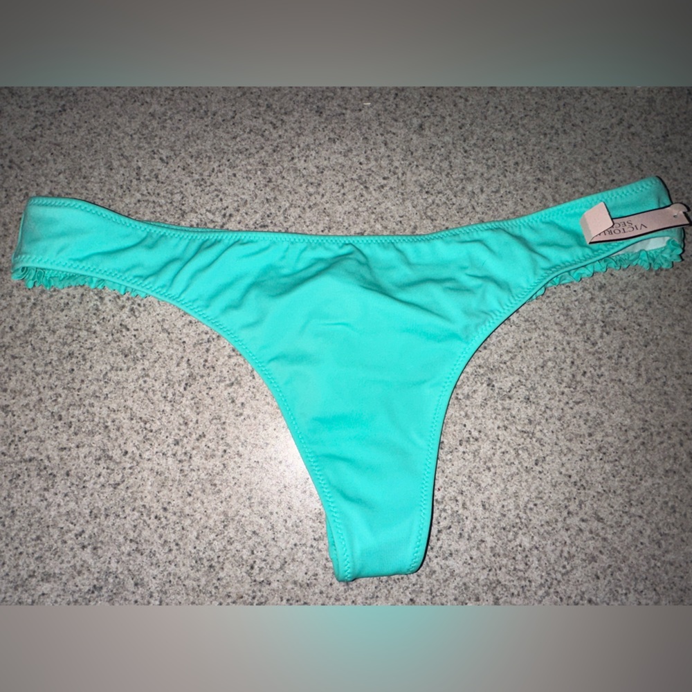 NWT Victoria’s Secret vintage Ruffle back Teenie Thong swim Bikini size L